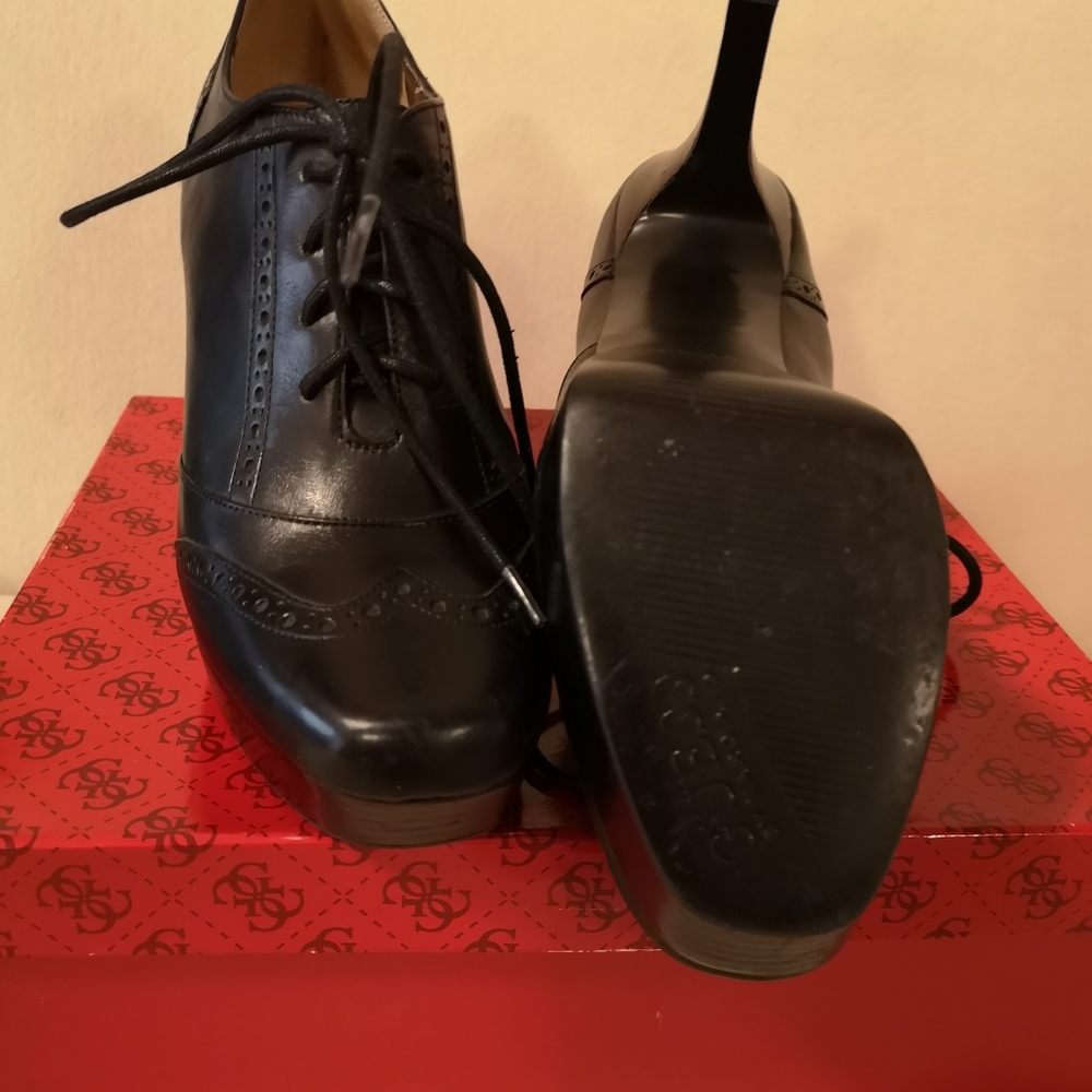 Guess black lace up platform shoes - Picture 12 of 14